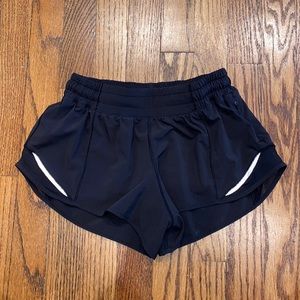 un-lined lulu hotty hot shorts